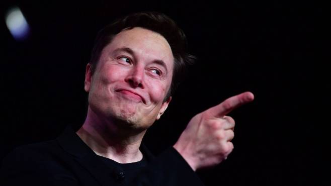 Affenhirne, Aliens, Aktienhandel : Elon Musk sprengt Clubhouse